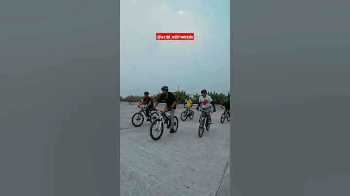 Subscribe for more!🔥 #shorts #subscribe #mtbfreestyle #stunts #drone #cyclestunts #mtbhacks