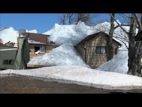 Vidéo: En Écosse, Un énorme Morceau De Glace Est Tombé Du Ciel - Vue Alternative