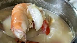 Prawn cook with fermented durian or \\