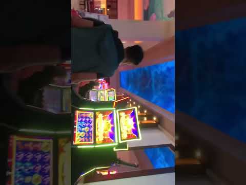 88 FORTUNES vertical slot game