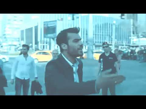 Şevkat Yerimdar efsane sahne. Şevkat kadını kurtarıyor. Şevkat adamlık dersi verdi. The best scence.