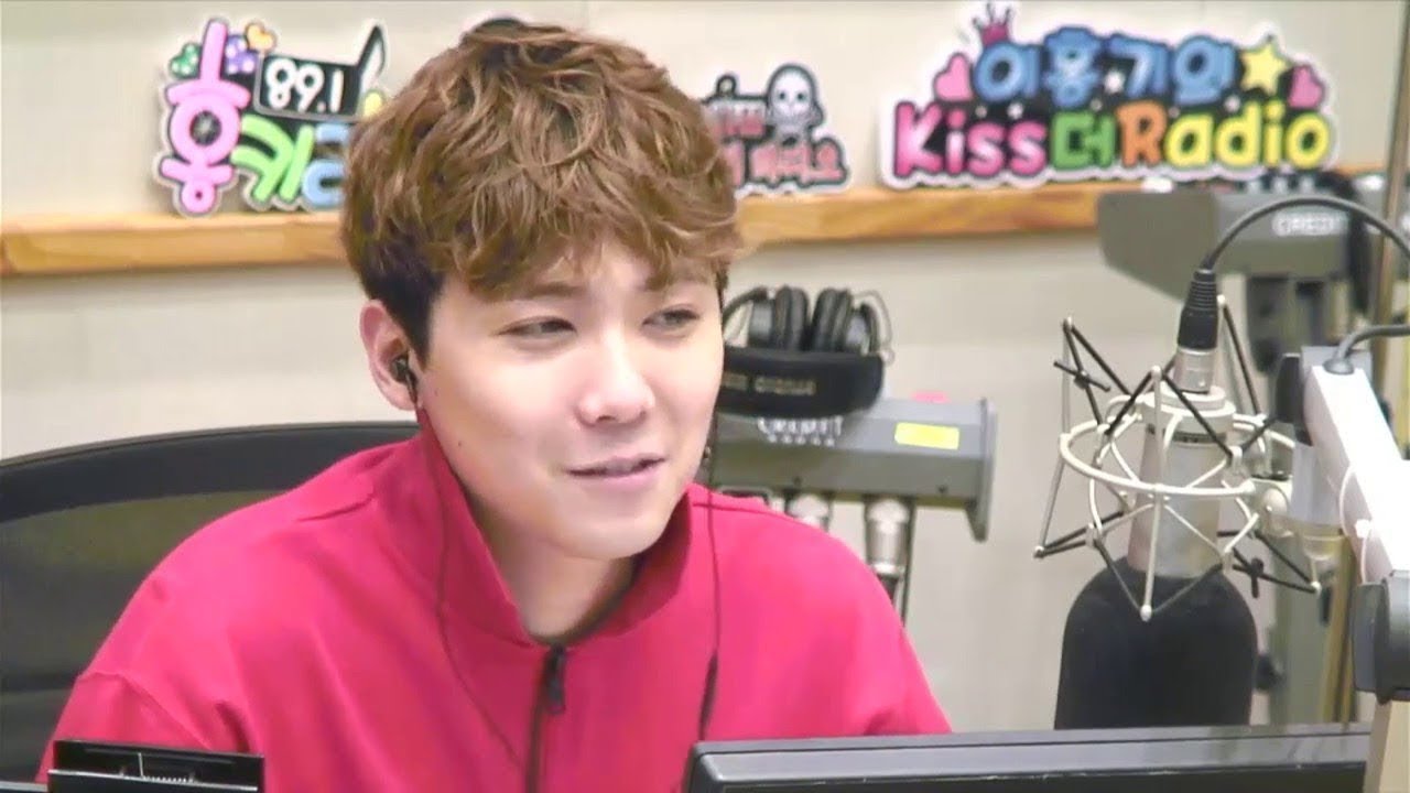 170731 Hongki's Kiss the Radio - Jung Yonghwa