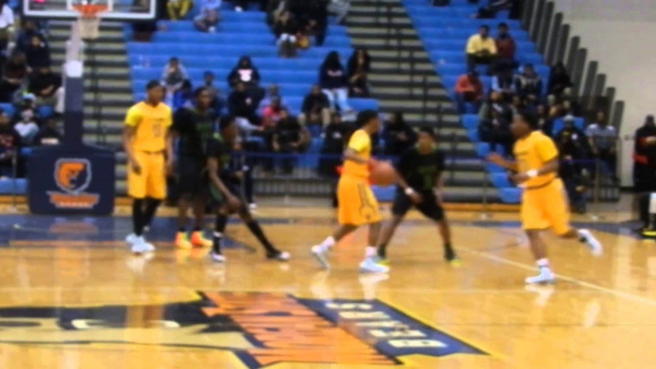 Richard basket  Milford Mill/St. Frances boys Basketball Academy 1/22/15
