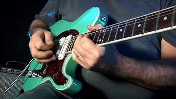 The Soundblox Hub Multi-Pedal Scene Saver with Guitar