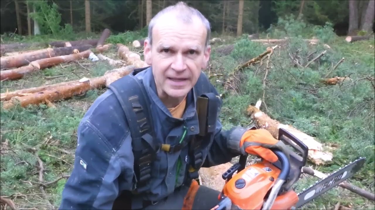 Forest job / Práce v lese - Echo 501 SX a New Holland T5070 #431