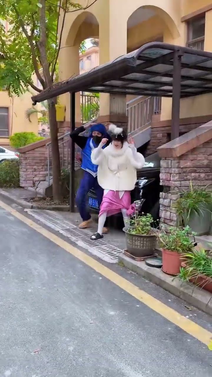 【斗罗大陆】还好coco有伞！不然唐三一家人都要淋雨了！ #斗罗大陆#唐三#小舞 #唐舞桐