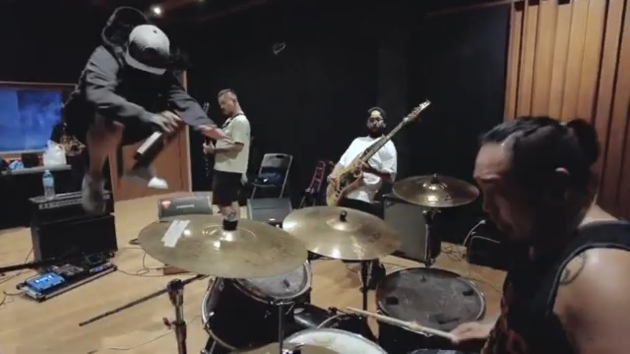 WilaBaliW's Robert Dela Cruz is back - YouTube