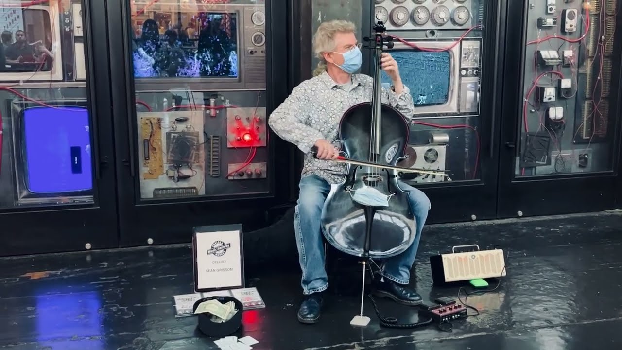 Cellist Sean Grissom @  Chelsea Market NYC