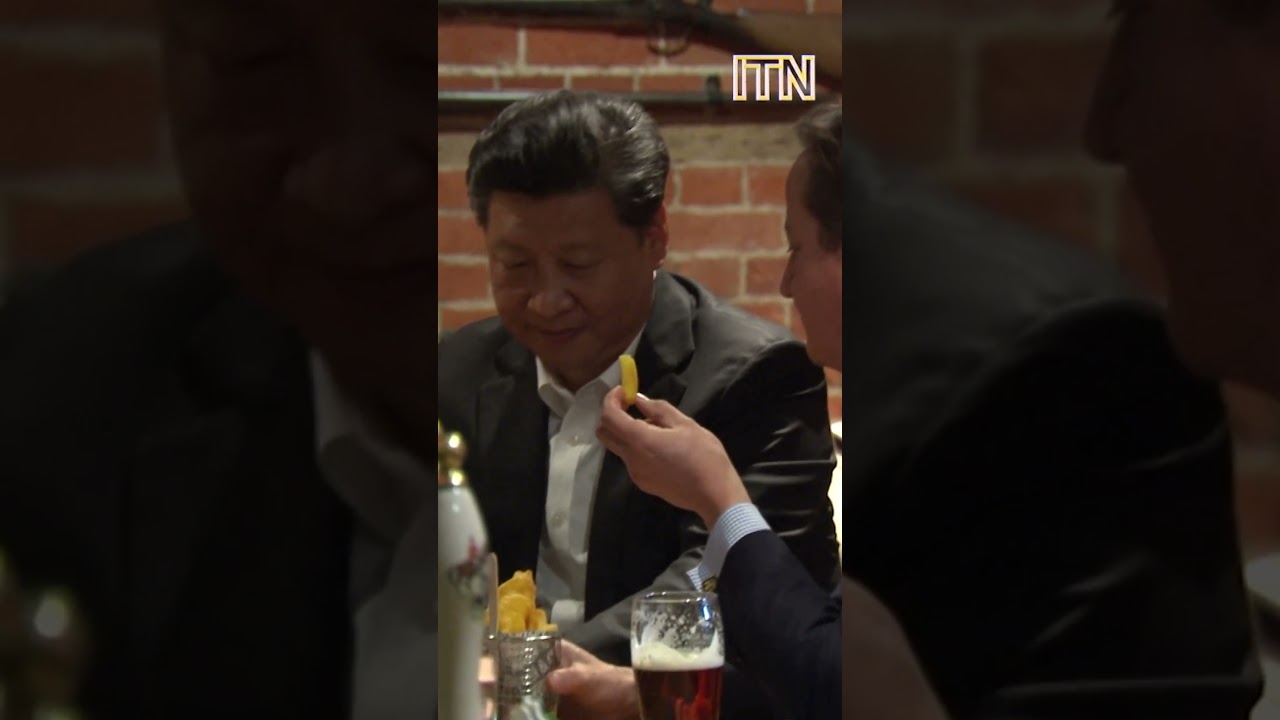 Xi Jinping Sinks A Pint With David Cameron (2015)