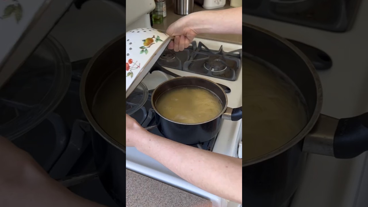 👉 The Right Way to Drain Pasta (Game-Changer!) 🍝 