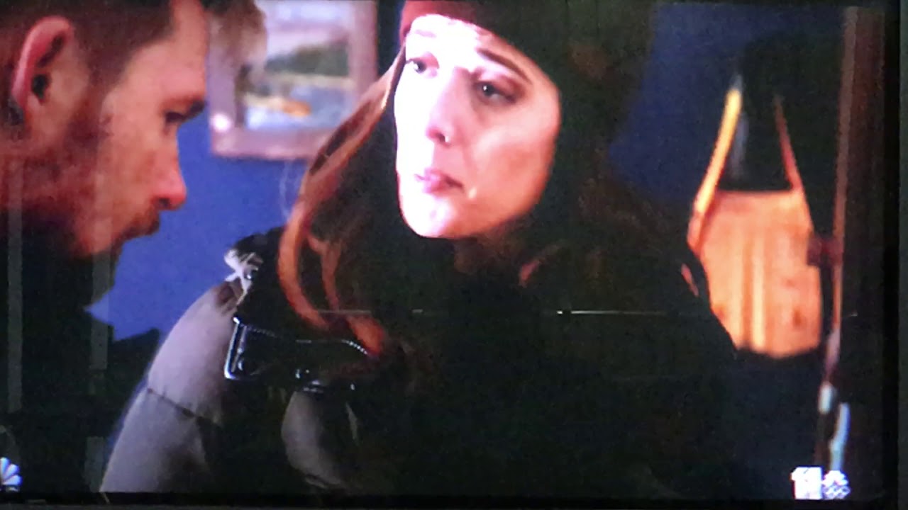 chicago-pd-7x15-kim-tells-roman-she-lost-the-baby-and-finds-his-sister