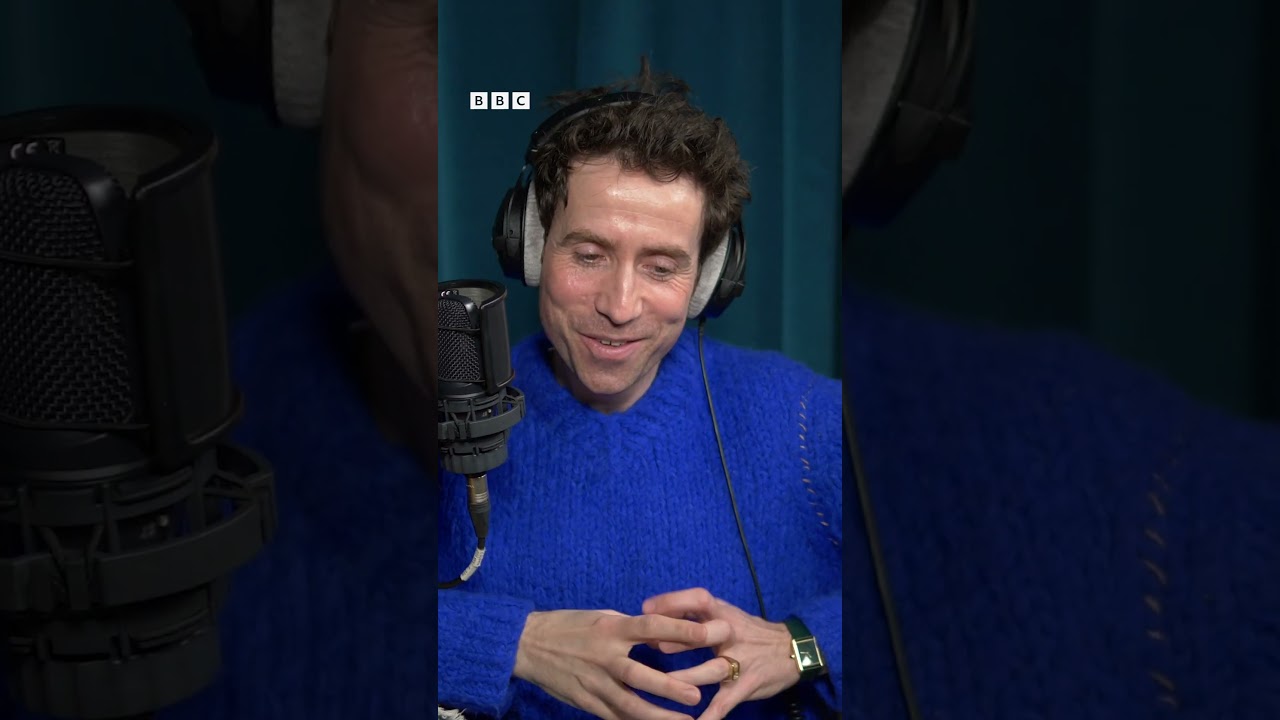 YouTube에서 This BRITs throwback is an iconic Annie and Grimmy moment #Sidetracked #Podcast #BRITAwards 보기 YouTube에서 This BRITs throwback is an iconic Annie and Grimmy moment #Sidetracked #Podcast #BRITAwards 보기