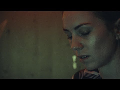 Amy Shark - Weekends