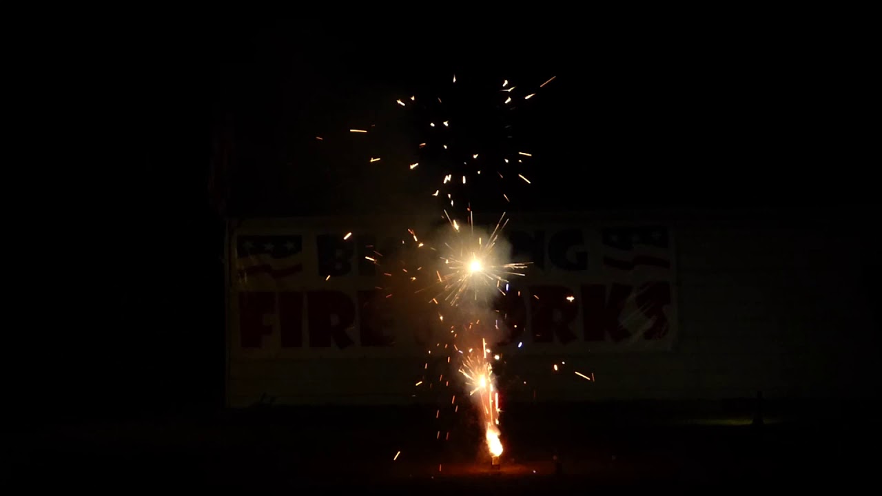 lil-patriot-fountain-firework-at-big-bang-fireworks-in-richmond-va