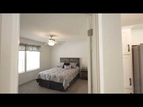 118 Woodcreek Blvd, Walbridge, OH home video tour
