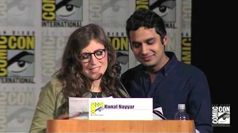 Amy / Raj Fan Fiction scene - Comicon 2015