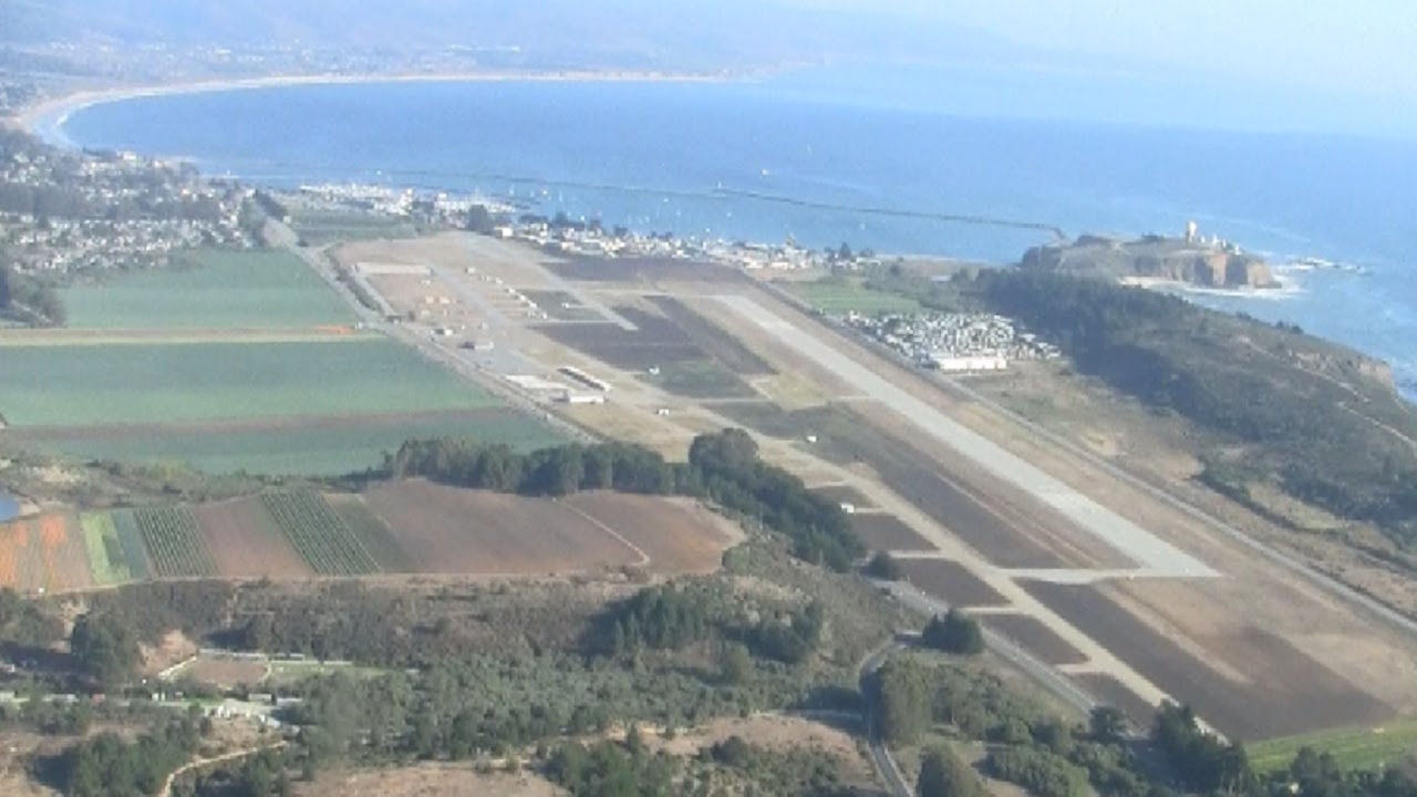 Half Moon Bay Airport Takeoff and Landing in a Beechcraft Baron