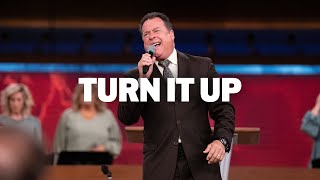 Turn It Up (LIVE) | Randy Knaps