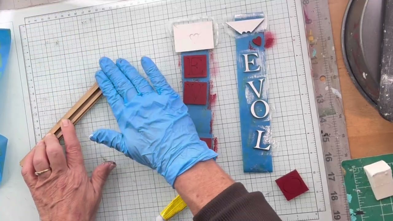 Подписка на ежемесячную коробку с раскрашиваемыми картинками, посвященную игре «Скрэббл» (январь ...