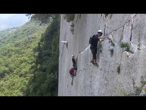 Via ferrata &quot;La coriace&quot; de Buis les Baronnies en famille