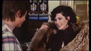 322 Italian Movie With Woman In Fur Coat