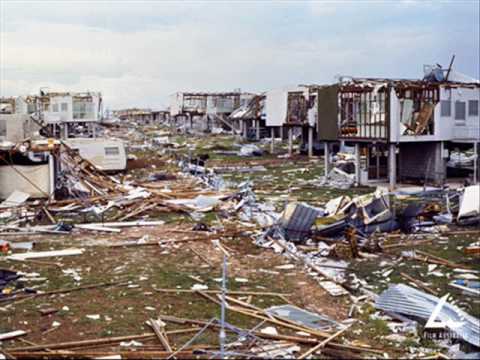 CycloneTracy 1974 (Santa Never Made It Into Darwin)