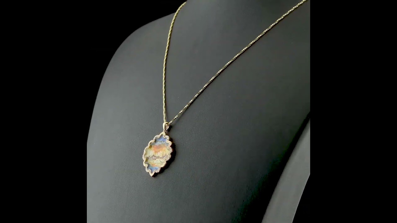 0.12 Karat İstanbul Desenli Pırlanta Kolye