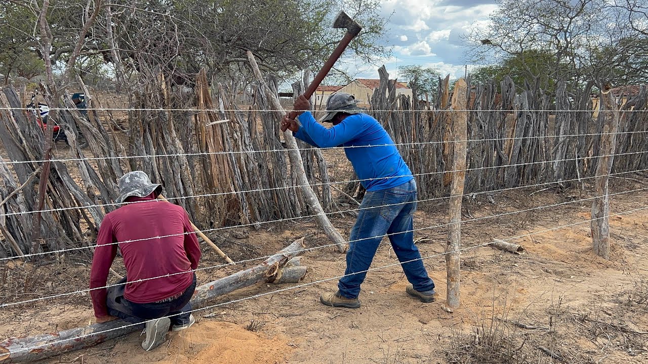 NEGO BILO PUXOU OS ARAMES E COMEÇOU APONTAR AS ESTACAS DA SECA !!!!!!