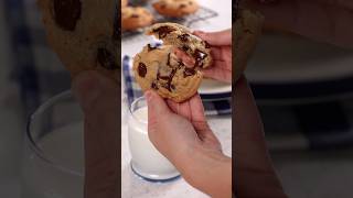 Soft Batch Cream Cheese Chocolate Chip Cookies #cookierecipes #holidaycookies #cookiesandmilk Soft Batch Cream Cheese Chocolate Chip Cookies #cookierecipes #holidaycookies #cookiesandmilk