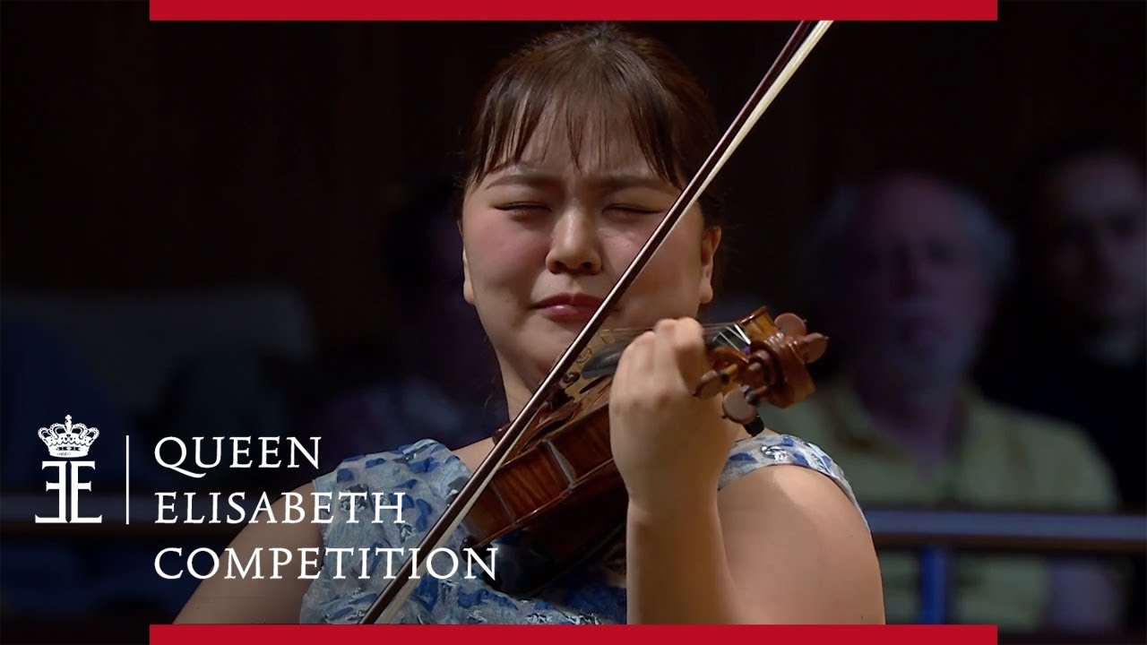 Mozart Concerto n. 1 in B flat major KV 207 | Minami Yoshida