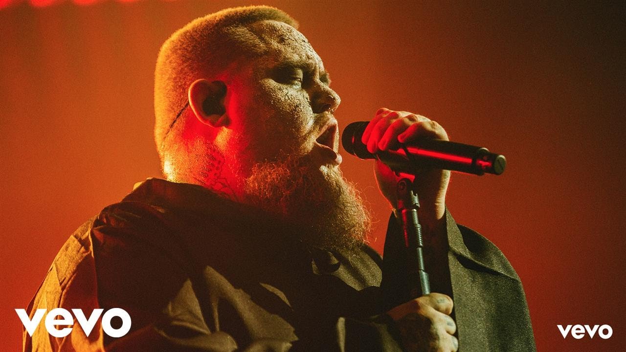 Rag'n'Bone Man - Grace (Live) - #VevoHalloween 2017 Rag'n'Bone Man - Grace (Live) - #VevoHalloween 2017