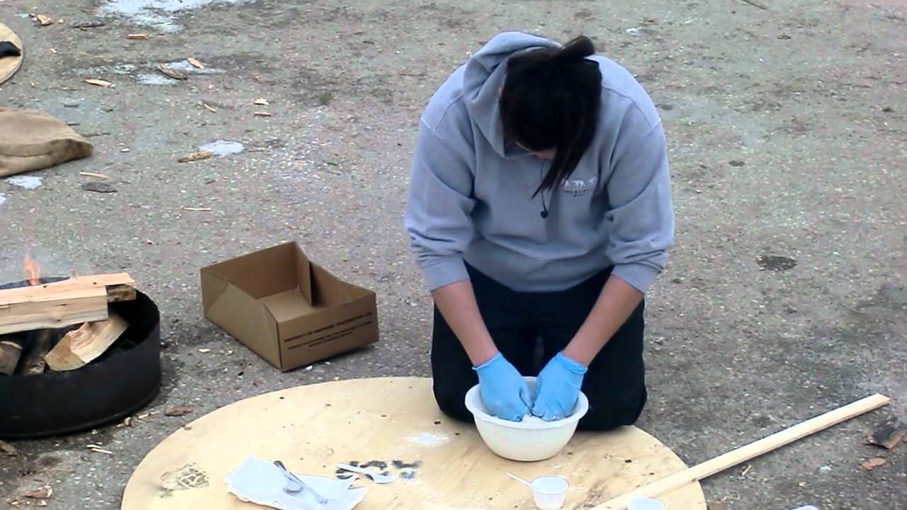 Queen Trapper Bannock Baking, Northern Manitoba Trappers' Festival 2012