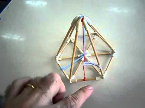 Vídeo: Com Es Calcula L’alçada De La Piràmide Correcta