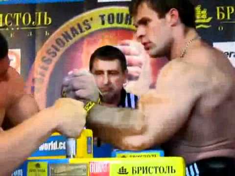 Денис Цыпленков такой вот невозмутимый.
