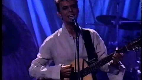 David Bowie on MTV 10 Spot October 14, 1997, playing Quicksand