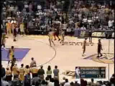 Shaquille O'Neal (28pts/20rebs/9asts/8blks) vs. 76ers (2001 Finals)