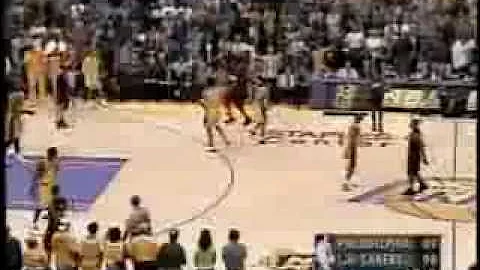 Shaquille O'Neal (28pts/20rebs/9asts/8blks) vs. 76ers (2001 Finals)