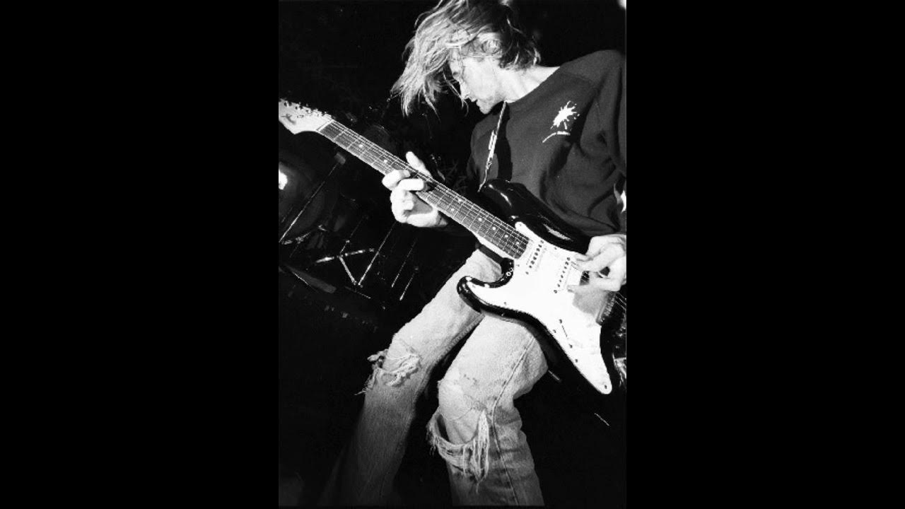 Nirvana sappy. Nirvana Stain. Kurt Cobain Scream. Kurt Cobain in Bloom. Nirvana Love you.