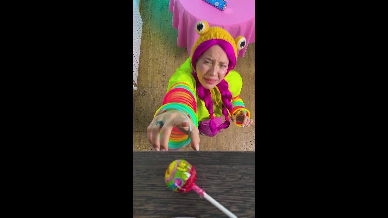 Touch The Sky With This Amazing Gadget! Rainbow Springy Slinky Toy! 🌈🤪