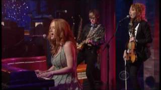 Allison Moorer - "When You Wake Up Feeling Bad" 6/11 Letterman (TheAudioPerv.com)