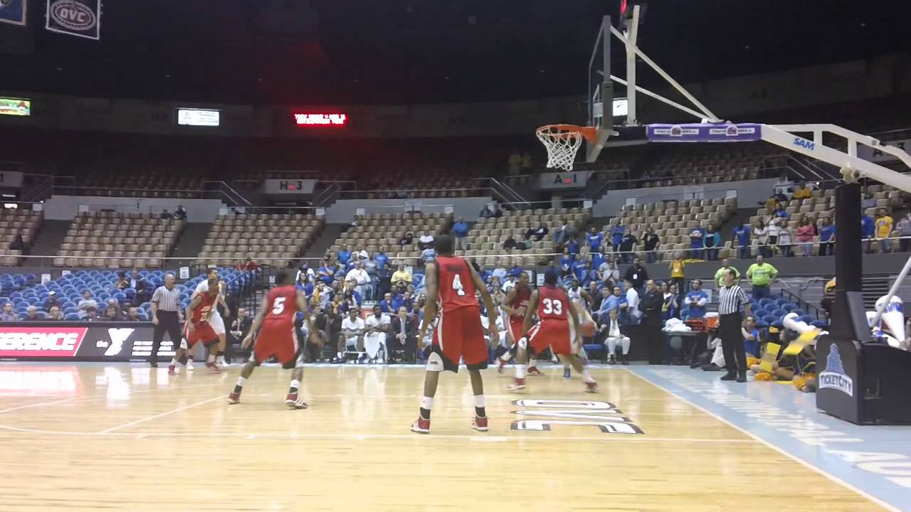 Morehead State's Milton Chavis Slams Home Alley Oop Dunk