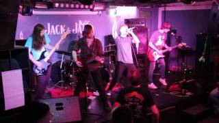 Download Lagu Papa Roach – She Loves Me Not (cover) MP3