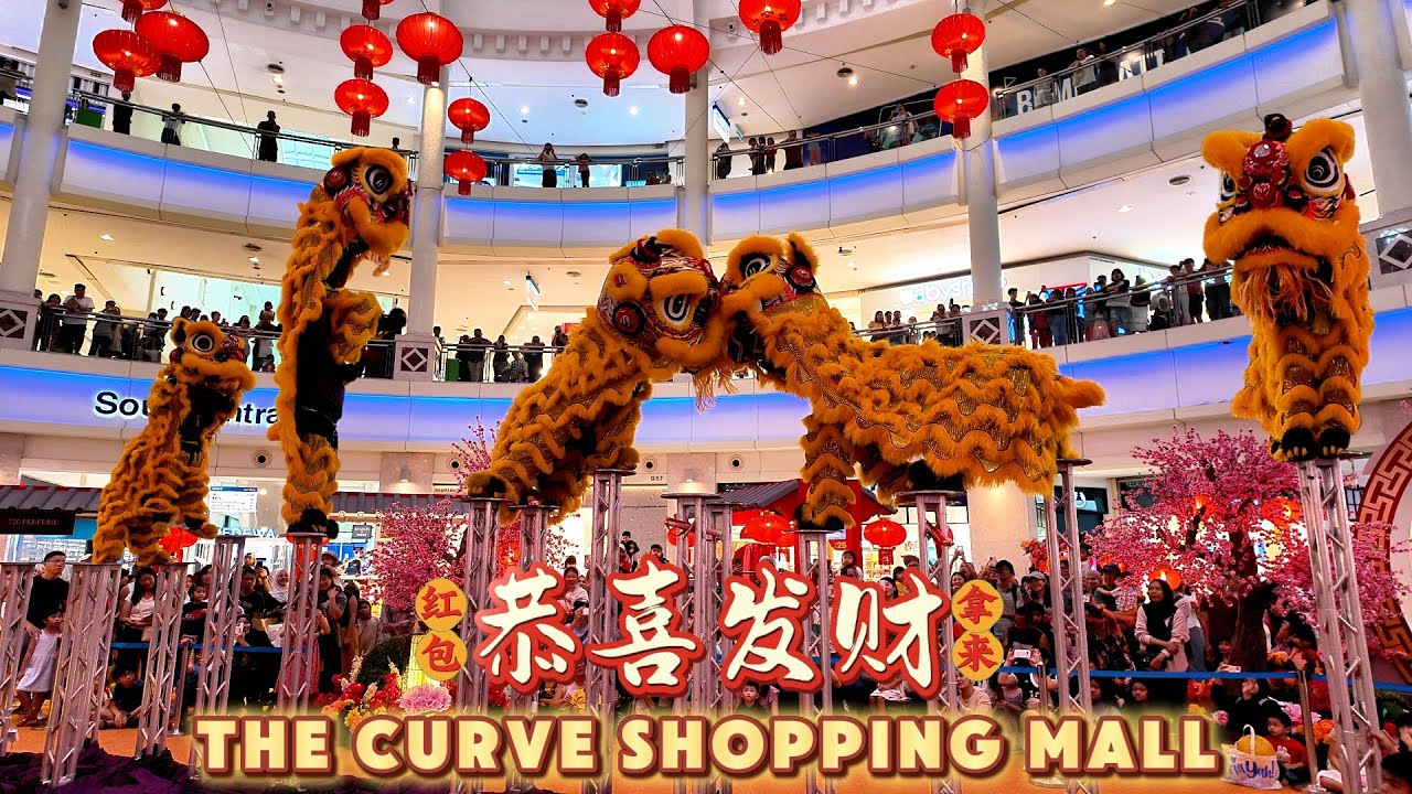 Golden Acrobatic Lion Dance Performance at The Curve Shopping Mall | CNY 2025 Golden Acrobatic Lion Dance Performance at The Curve Shopping Mall | CNY 2025