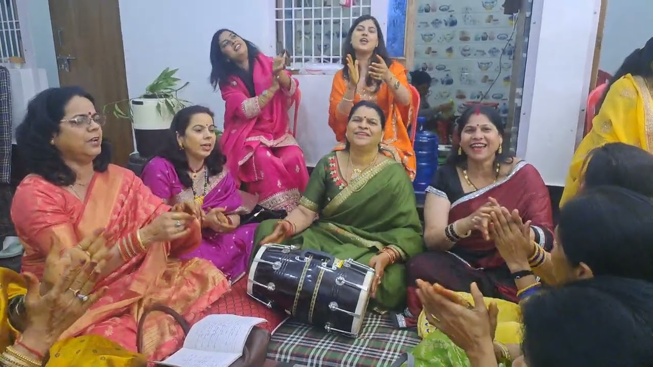 Gaura jii ke shadi ke uplaksh mai varni geet❤️🙏...@BhaktiBhajanRasOfficial #gauramatageet #viral 