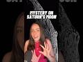 Iapetus ridge: Saturns moon mystery