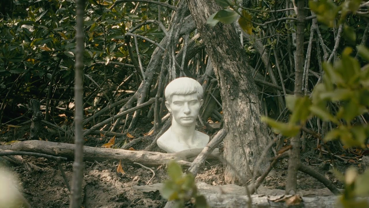 LAAN - LIFE (Official Visualizer)