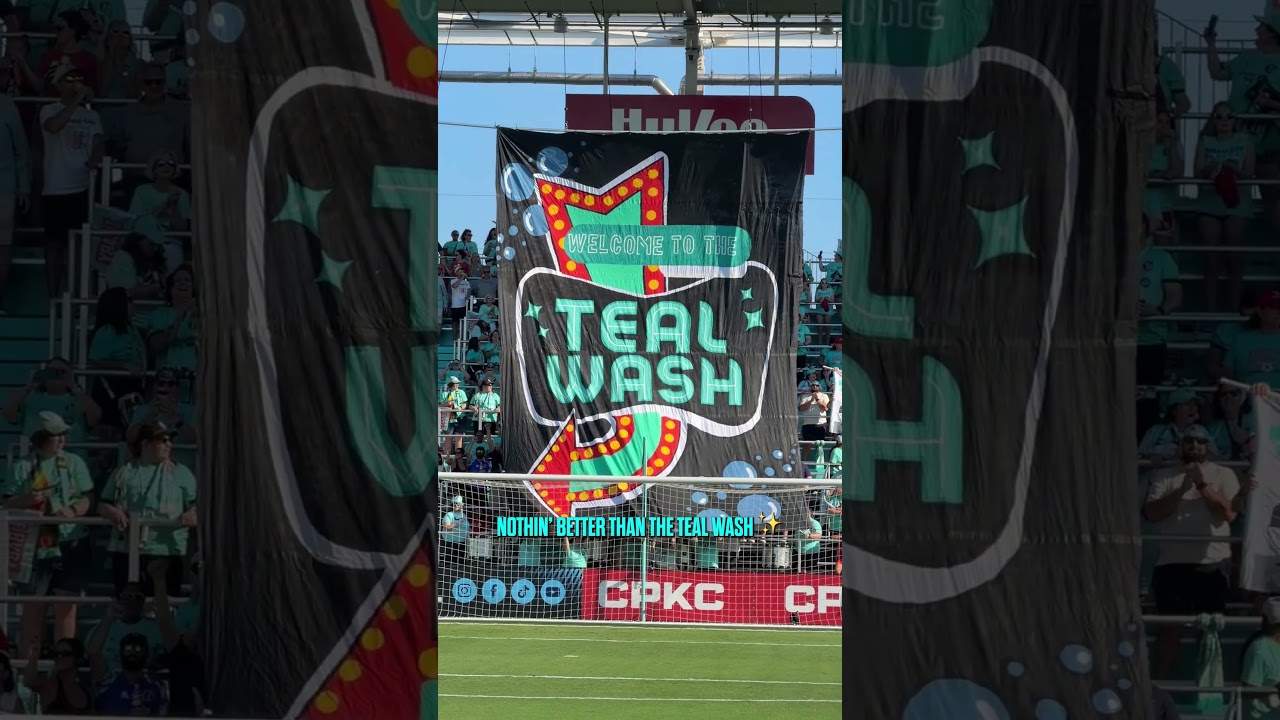Workin' at the teal wash 🗣️ #TIFO #soccer #nwsl #kansascity #fans