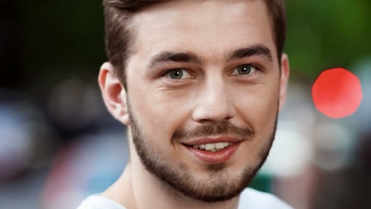 Vjehrra më kapi duke i rënë me dorë dhe erdhi më ndihmoi duke …