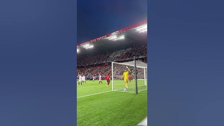 Joselu to the rescue... again! 🇪🇸