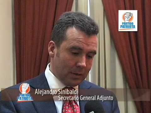Alejandro Sinibaldi busca ampliacin de contrato pe...